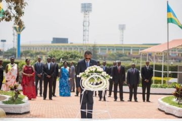 Kigali : Perezida Kagame yunamiye Intwari zitangiye Igihugu