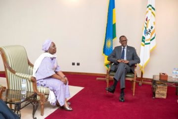 Perezida Kagame yakiriye Dr Dlamini wanyuzwe n’aho imyiteguro y’inama ya AU igeze