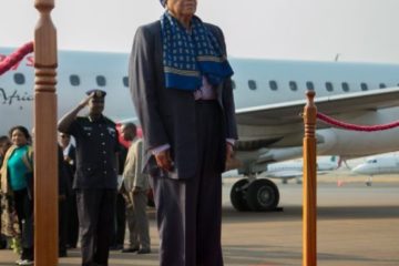 Nyuma ya Perezida Mugabe,  Perezida Sirleaf wa Liberia yageze mu Rwanda