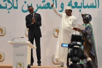 Ubushake bukomeye burahari, ubu maze gufata Passport ya Africa ariko ndumva wagira ngo ni njye munyafrica wa mbere- Perezida Idriss Déby