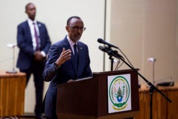 Perezida Kagame yakiriye indahiro za Depite  Bitunguremye, Kalinijabo na  Mukamana bose bakomoka muri  RPF- Inkotanyi.