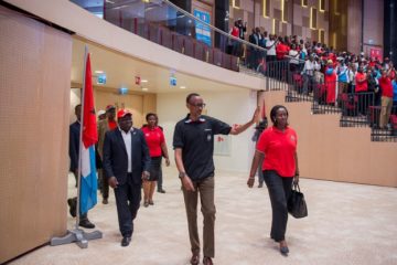 RPF- Inkotanyi :  Perezida Kagame yiyamye  Abayobozi  basinda kwirirwa baratwa bakagera aho biyitiranya n’igihugu