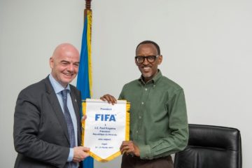 Gabiro : Kagame yemereye Infantino ko u Rwanda rwiteguye kwakira ibikorwa by’umupira w’amaguru FIFA yarusaba