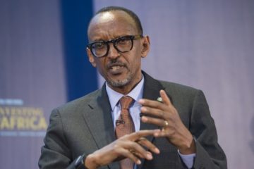 Perezida Kagame yasesekaye i London [ VIDEO ]