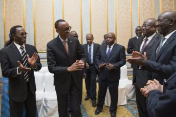 Ubushinwa : Perezida Kagame yagiranye ibiganiro n’aba ambasaderi b’ibihugu bya Afurika