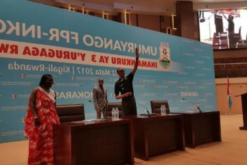 Perezida Kagame yasabye ko kubwira abakobwa bagiye gushyingirwa ko bazahura n’ibibazo bikwiye gucika