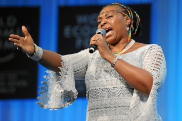 Umuhanzikazi wakanyujijeho Yvonne Chaka Chaka ategerejwe  i Kigali