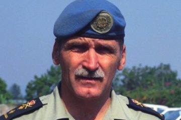 Gen. Dallaire yongeye gukomoza ku mahanga yareberega nyamara Abatutsi barimo kwicwa mu Rwanda