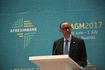 Perezida Kagame asanga Afurika ikwiye gukuraho inzitizi z’ubuhahirane