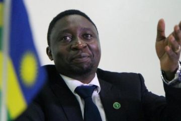 Ukuntu Perezida wa Green Party yanga abamuvuga ibyo adashaka atowe yavamo umunyagitugu