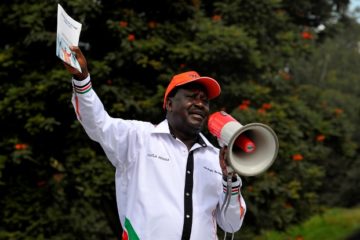 Kenya: Raila Odinga yashimangiye ko atazemera intsinzi ya Uhuru Kenyatta