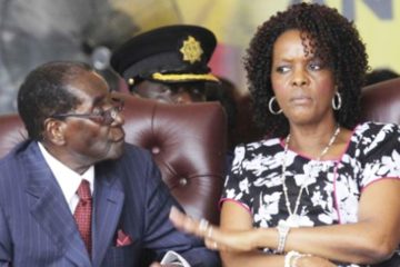 Zimbabwe: Umuriro Uraka Murugo kwa Mugabe Aho Grace Mugabe Ashaka gatanya n’umugabo we nyuma y’uko yeguye ku butegetsi