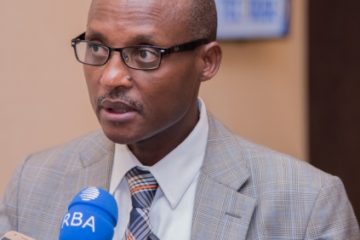 Dr Cyubahiro Bagabe wayoboraga RAB yahagaritswe ku mirimo