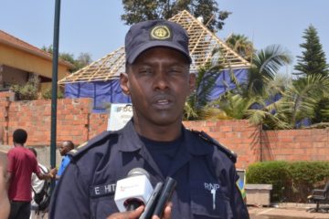 Kicukiro: Polisi yataye muri yombi abakwirakwiza amafaranga y’amahimbano