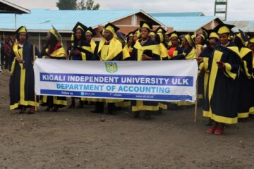 ULK Gisenyi: Ku nshuro ya 12 abasaga 300 bahawe impamyabumenyi [ AMAFOTO ]