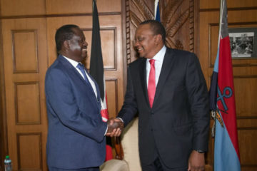 Nairobi : Kenyatta na Odinga bahuye bumvikana ko bagiye kurangiza ibitanya Abanyakenya