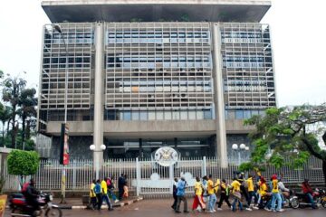 Uganda: Banki y’igihugu igiye gushyirwa ku isoko yegurirwe abashoramari