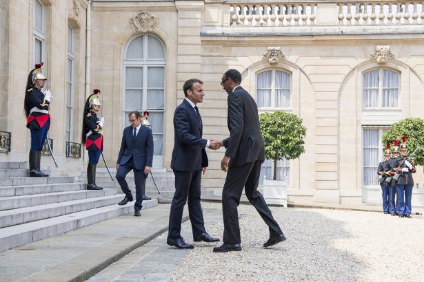 Perezida Kagame yatumiye Macron kuzasura u Rwanda