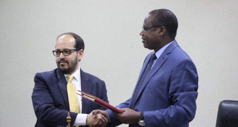 U Buhinde bwagurije u Rwanda miliyari 56 Frw zo kubaka umuhanda Base – Butaro – Kidaho