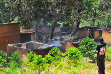 Uganda: Imvururu zishingiye ku butaka zaguyemo umwe, inzu 100 ziratwikwa