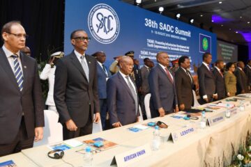 Perezida Kagame yashimye SADC yagabanije ibibazo by’umutekano mu karere iherereyemo