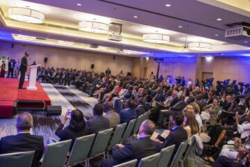 Kagame yakomoje ku mahirwe y’ishoramari atabyazwa umusaruro muri EAC Kagame yakomoje ku mahirwe y’ishoramari atabyazwa umusaruro muri EAC