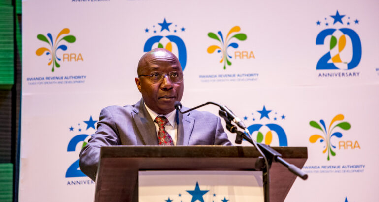 Minisitiri w’Intebe yahaye umukoro RRA wo gufasha u Rwanda kwihaza mu ngengo y’imari