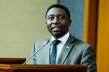 Frank Habineza yagizwe umuvugizi w’Ihuriro ry’Imitwe ya Politiki mu Rwanda