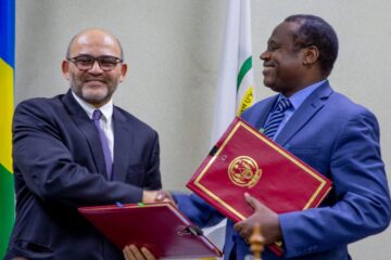 U Rwanda rwahawe inguzanyo ya miliyari 110 Frw zigiye gushorwa mu gukwirakwiza amashanyarazi