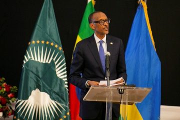 Perezida Kagame yasabye za guverinoma kongera ubushake mu gushora imari mu by’ubuzima