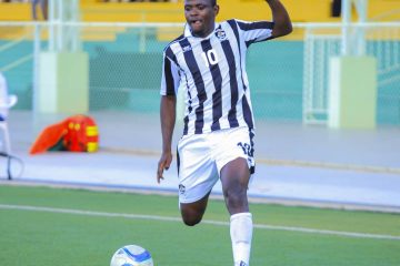 Hakizimana Muhadjili yafashije APR FC kuguma ku mwanya wa mbere