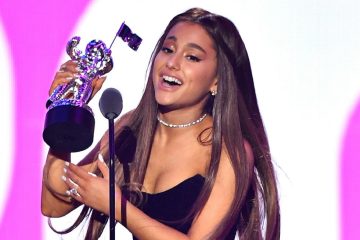 Ariana Grande yatowe nk’umuhanzi w’umwaka muri MTV Video Music Awards