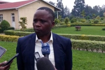 Uwahoze ari Visi Meya wa Musanze yangiwe kuburana yidegembya nubwo umugore yamusabiye imbabazi