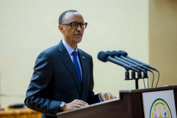 Perezida Kagame yaburiye abashaka guhungabanya umutekano w’igihugu, abasaba kwitandukanya na byo mu maguru mashya
