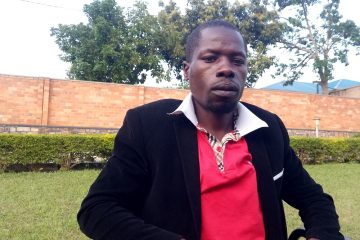 Uganda : Berekwaga ifoto ya Kayumba bagasabwa kumuyoboka Uganda : Berekwaga ifoto ya Kayumba bagasabwa kumuyoboka