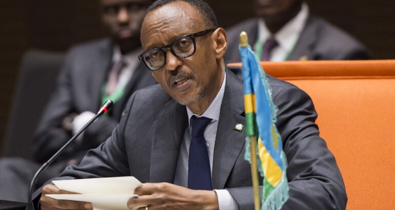 Inzego zitandukanye zirimo gutegura uburyo abatishoboye bafashwa – Perezida Kagame
