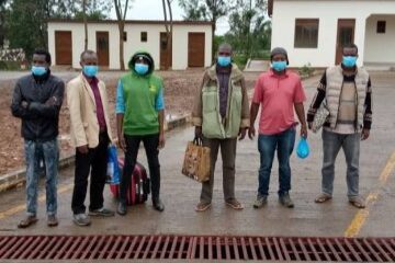 “Umutima w’umugizi wa nabi ntujya utuza. Kubera ubushotoranyi Uganda ikorera u Rwanda, mu maso ya Kaguta Museveni n’abambari be buri Munyarwanda ni intasi”.