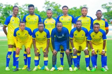 Ikipe ya AS Muhanga yarwaje Koronavirusi abakozi bayo 12 barimo abakinnyi 10 , ni mu gihe habura iminsi itanu ngo hasubukurwe shampiyona y’u Rwanda.