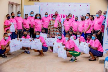 Kigali: Bamwe mu bakobwa barifuza ko igiciro cy’impapuro z’isuku (Pads) cyashyirwa kuri 300 Frw