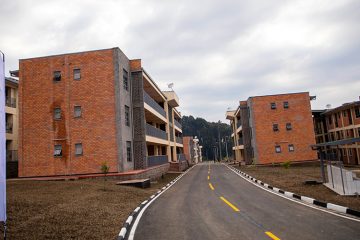 Abatuye mu manegeka mu duce twa Gitega na Kimisagara mu Mujyi wa Kigali bagiye gushyirwa igorora Abatuye mu manegeka mu duce twa Gitega na Kimisagara mu Mujyi wa Kigali bagiye gushyirwa igorora