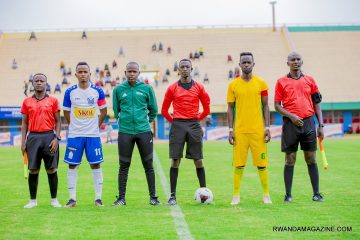 Abasifuzi bagaragaweho amakosa y’imisifurire bahanwe na FERWAFA, barimo n’abayoboye umukino wahuje Rayon Sports na Etoile de l’Est wagaragayemo gusimbuza incuro nyinshi