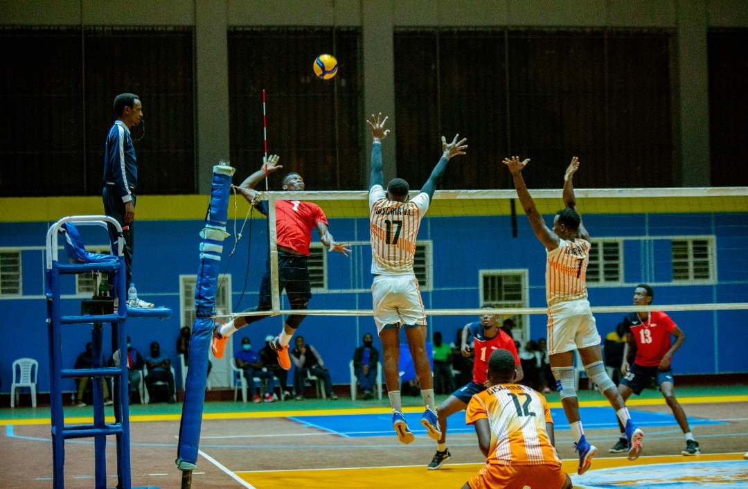 Amafoto – Gisagara VC mu bagabo ndetse na UVC mu bagore begukanye igice cya mbere cy’irushanwa rya Forzza VolleyBall tournament 2021