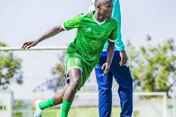 Mu gihe habura ukwezi ngo shampiyona y’u Rwanda 2022-2023 itangire, amakipe arimo AS Kigali , Musanze FC na Gasogi zatangiye imyitozo