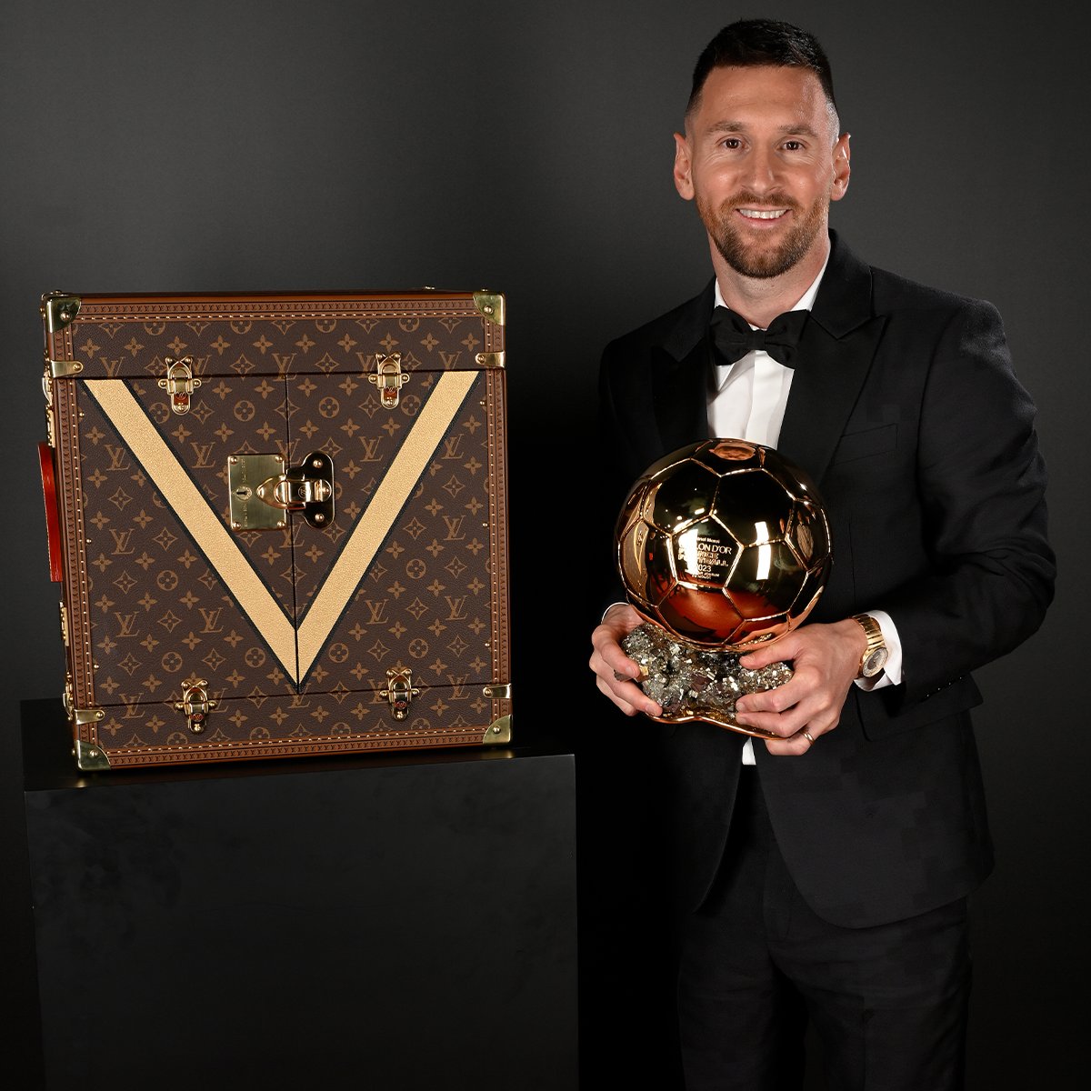 Ibyaranze ijoro Lionel Messi yaherewemo Ballon d’Or ya 8, Amateka ashobora kutazakorwa n’undi wese muri Ruhago