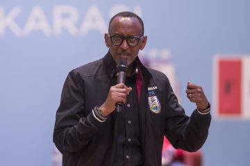 “Ntugakore, ntukavuge, utabanje gutekereza. Icyo gihe biduha kwirinda ibintu bimwe bitari ngombwa” Perezida Kagame “Ntugakore, ntukavuge, utabanje gutekereza. Icyo gihe biduha kwirinda ibintu bimwe bitari ngombwa” Perezida Kagame