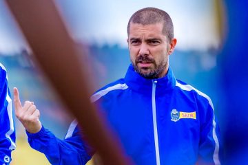 Julien Mette wari umaze amezi 5 ari Umutoza wa Rayon Sports yayisezeyeho nyuma yo kubuzwa gutoza umukino bahuye na APR FC