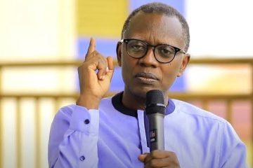 Dr. Pastor Rutayisire yemeye ko Yaganjwe n’Amarangamutima agaruka ku Ifungwa ry’insengero nyinshi