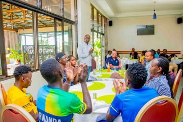 FERWACY yashimiye abakinnyi batwaye imidali muri shampiyona Nyafurika y’Amagare