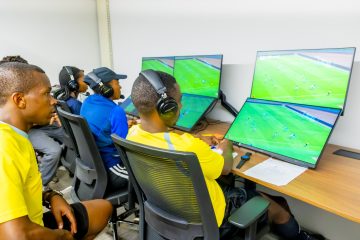 Amafoto – Bwa mbere mu mateka, VAR yatangiye gukoreshwa mu Rwanda ihereye muri Sitade Amahoro