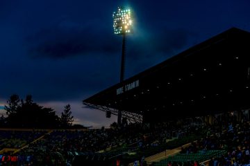 FERWAFA yavuze ku mukino wa Mukura VS na Rayon Sports wasubitswe kubera ikibazo cy’Amatara